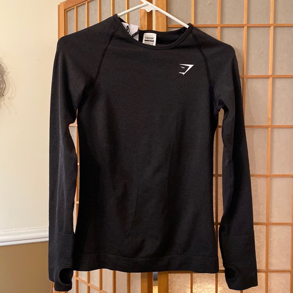 GYM SHARK VITAL LONG SLEEVE TOP - BRAND NEW
